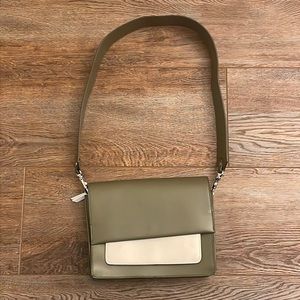 & Other Stories Leather Crossbody Purse. 7-1/2” by 10”. Khaki Green/Ivory.